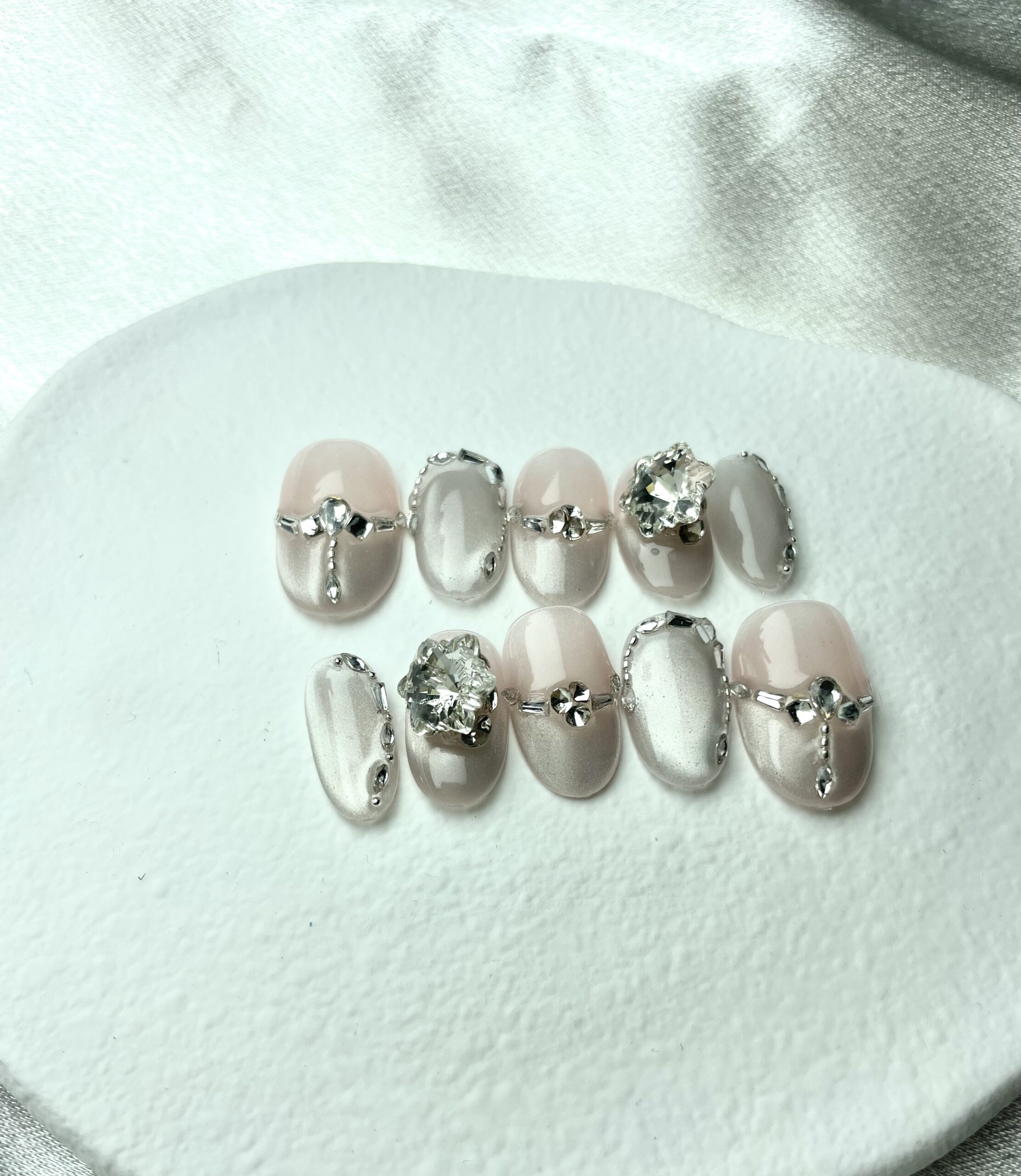 Cateye Charm - Image 2